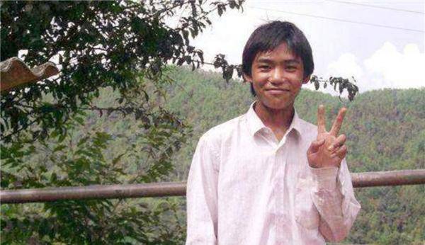 当初参加变形计,向富爸爸要钱被拉黑的吴宗宏,他意识到错误了吗