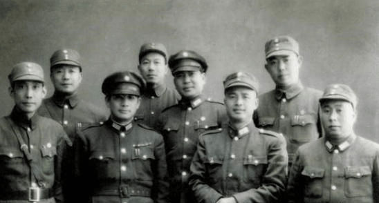 二战谁家军服最帅?有图有真相,希特勒的心机太重了