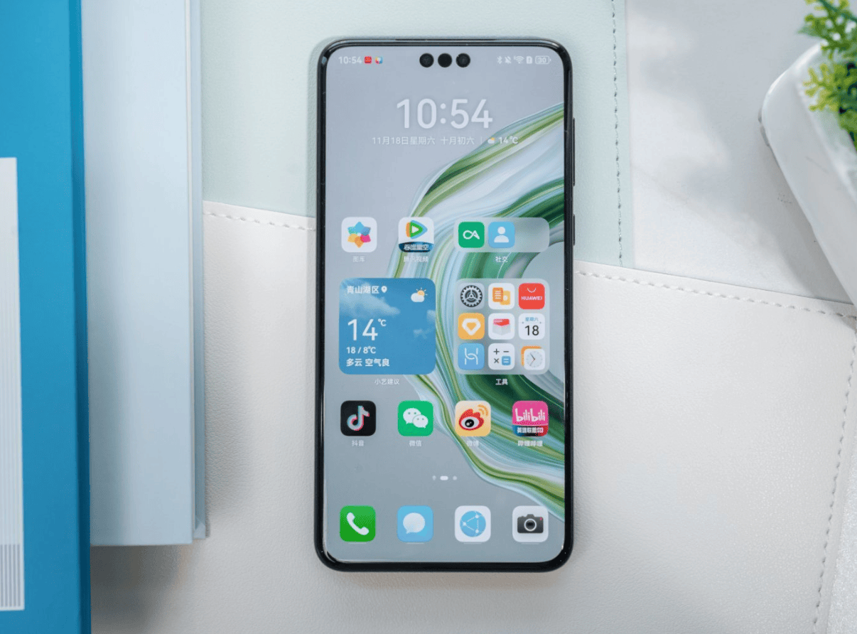 1,华为mate 60 pro 参考价格:16gb 512gb,7800元左右产品亮点:搭载了