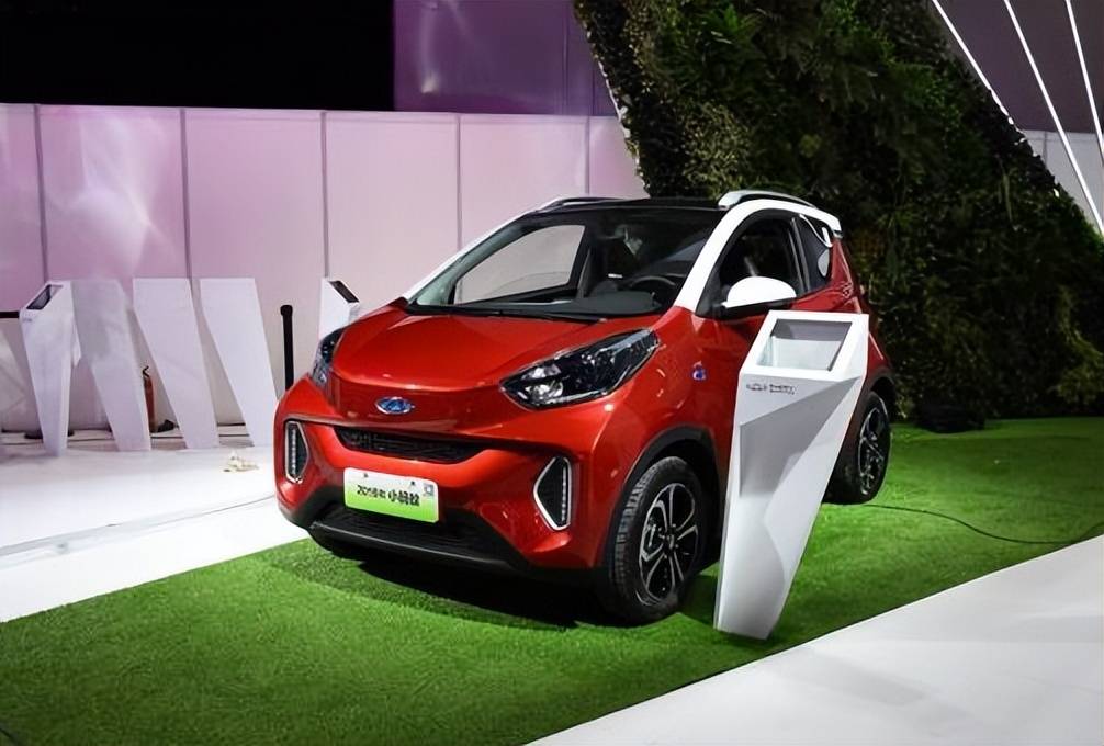 或比亚迪海鸥等小型车——有小型车可选则大多数人都不会选择微型车