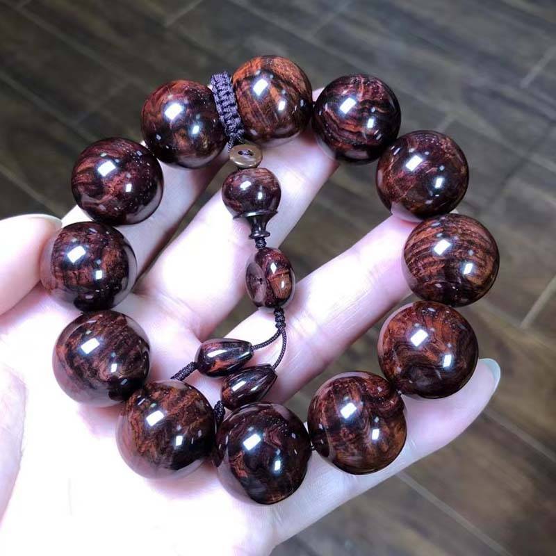 海黄vs小叶紫檀手串到底哪个更好,该选谁?_黄花梨_海南_纹路