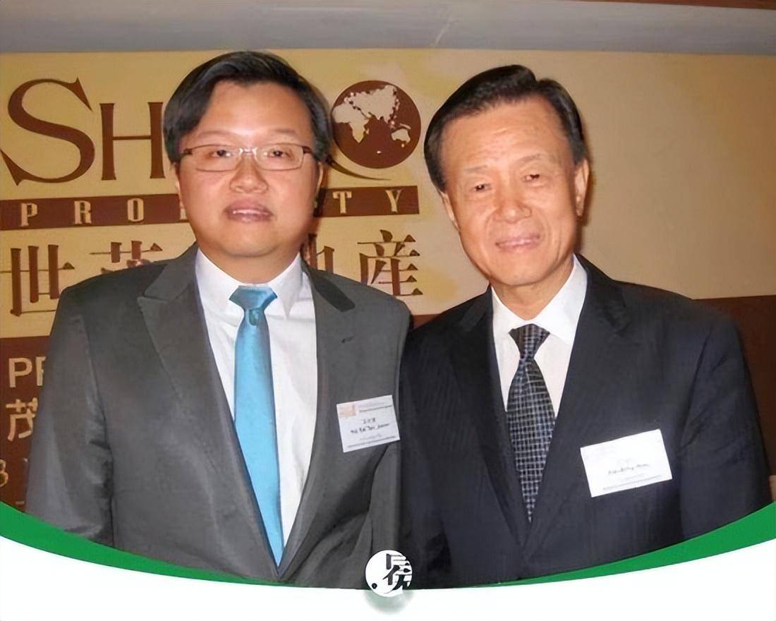 豪宅教父许荣茂40年心血,儿子4年败光?世茂地产退市揭秘!