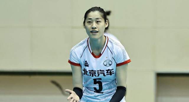 女排福将迎好消息,退役后又升职了,向恩师郎平学习!_刘晓彤_排球_奥运