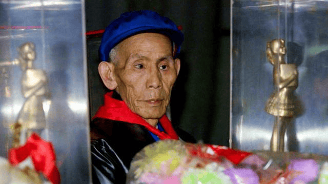 此人被炸断左手和左眼,却凭一己之力,将新四军的战斗力翻了一倍