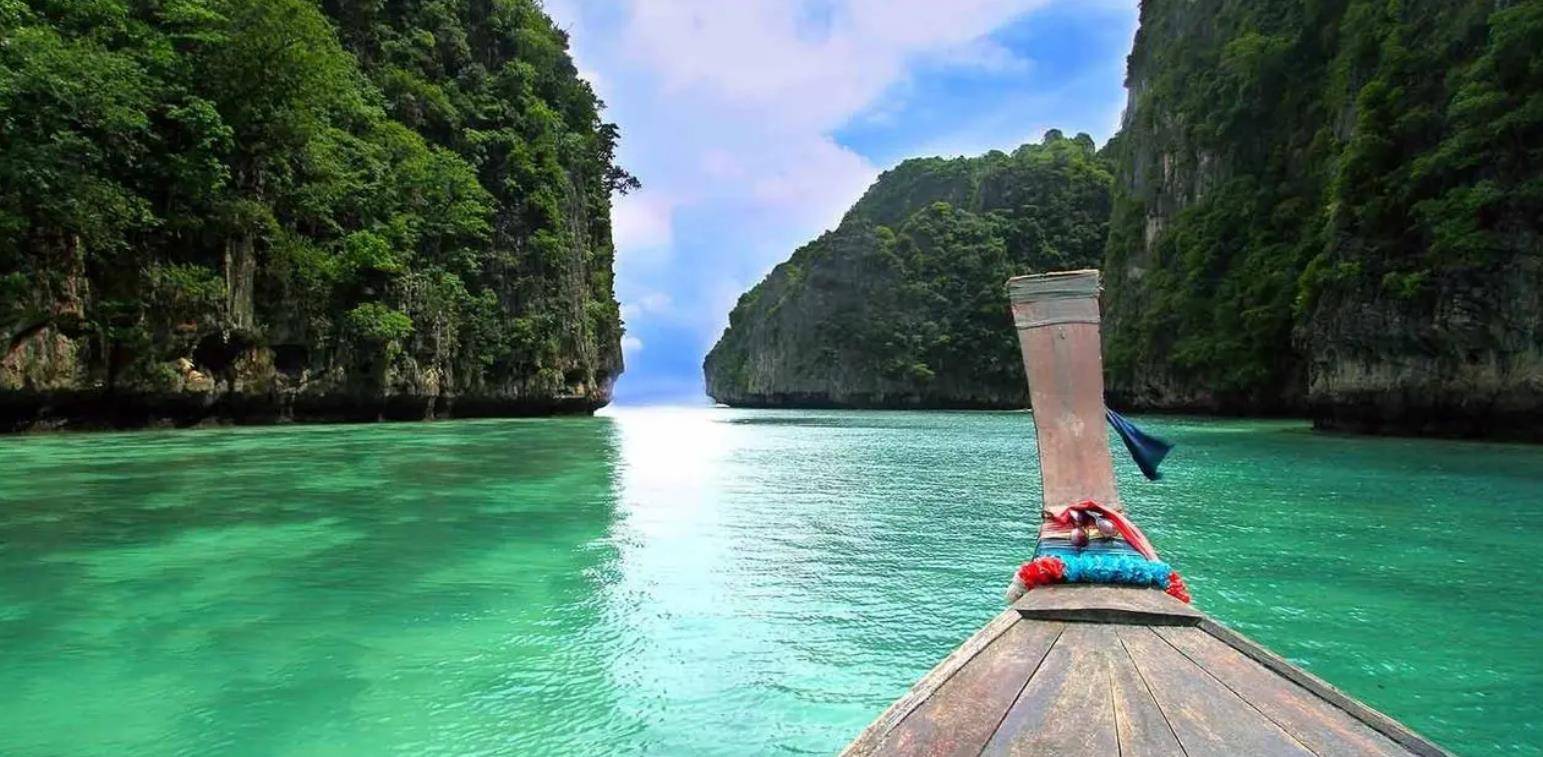 2021年,一瑞士女子在泰遇害,尸体下身赤裸,一查护照泰政府慌了