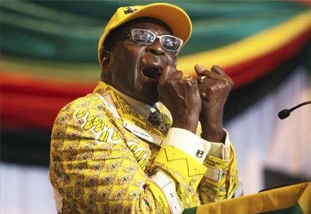 新加坡的病床上,他做了一个决定_独立_白人_津巴布韦政府