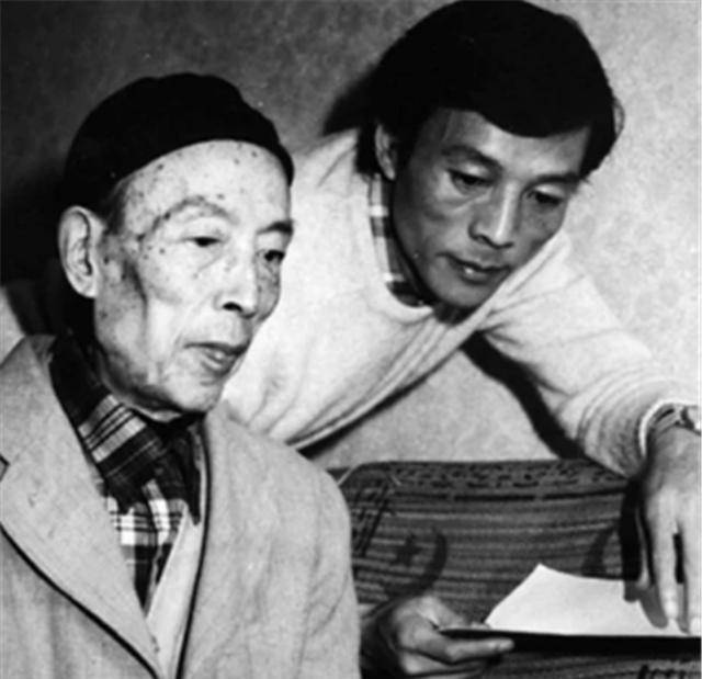 民国影星被闺蜜下药陷害,无奈委身仇人,被逼生下一子精神失常