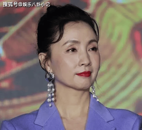 她是国家一级演员,一年之内父母相继离世,支持单身婆婆找对象_陶虹