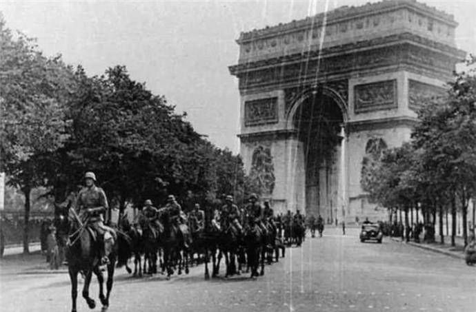 法国二战被德军占领,为何战后能成为联合国五大常任理事国之一