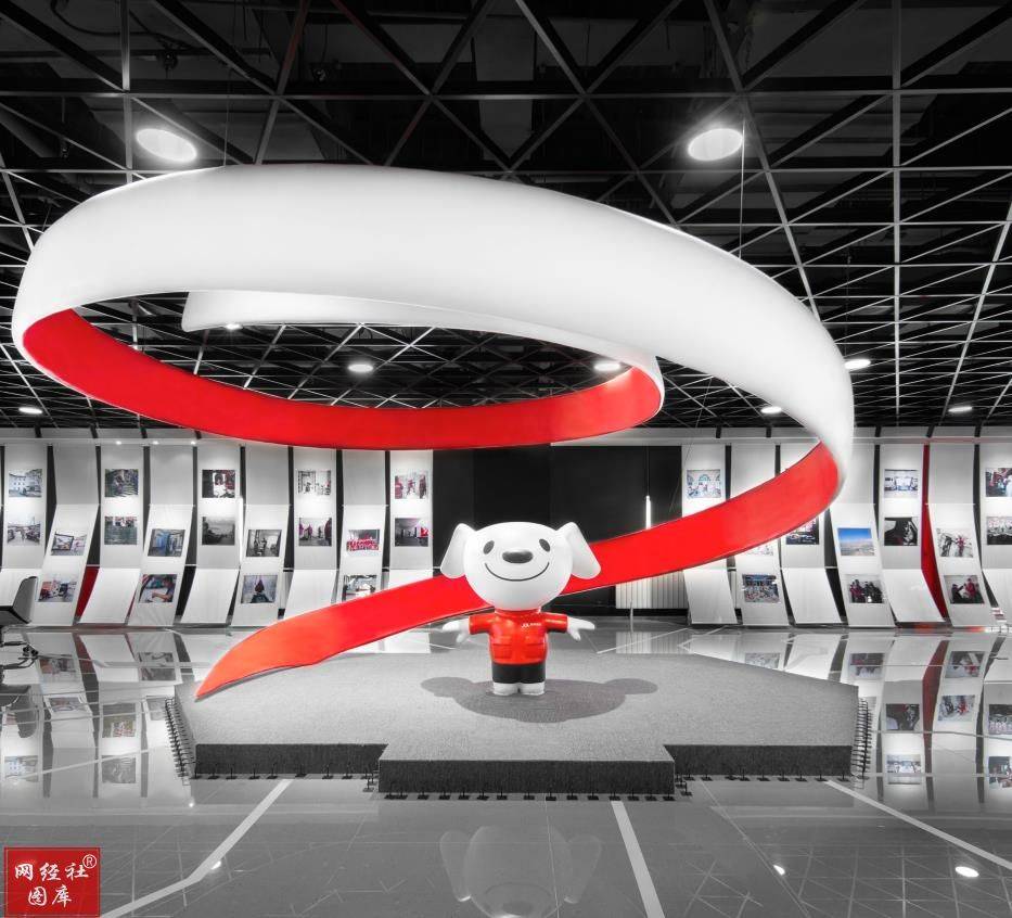 电商"四巨头"大比拼:"猫狗拼"营收稳定增长 快手净利润增速后来居上