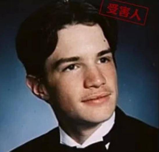 儿子被男同学骚扰,父亲"都是男人怕什么",一周后儿子却失踪