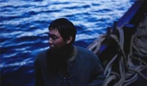 鲁荣渔2682号惨案:33人出海仅11人返港,其余22人全都被喂了鲨鱼