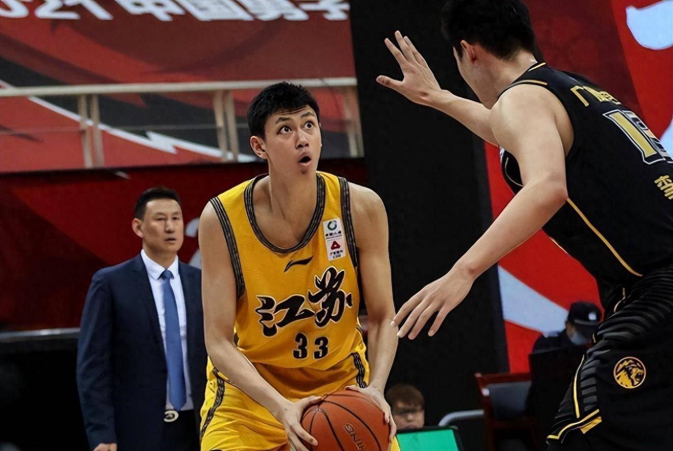 cba最新消息!曝李禄曈加盟首钢,刘志轩确定签约,鄢手骐或离队