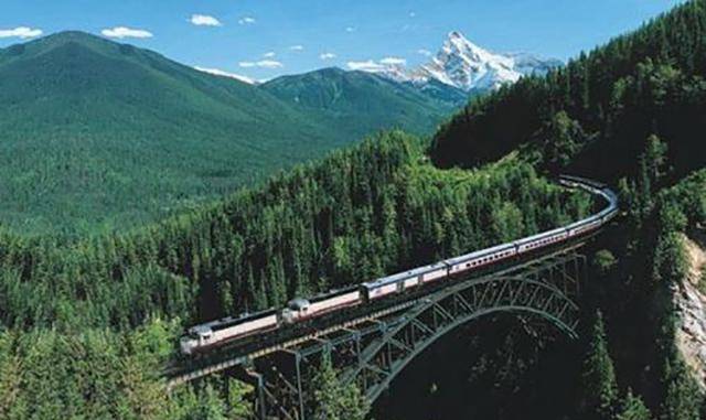 亚洲第一到世界杂耍,印度铁路努力了100年,将一手好牌打得稀烂