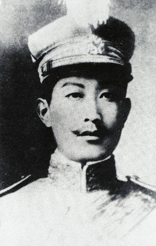 小凤仙多可悲?嫁锅炉工,患老年痴呆,蔡锷后人:父亲对她没感情