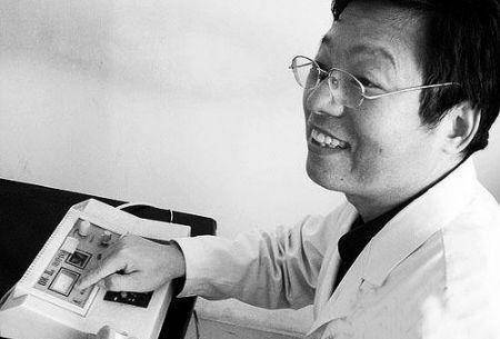 "雷电法王"杨永信,曾靠电击治疗学生网瘾,如今他怎么样了?