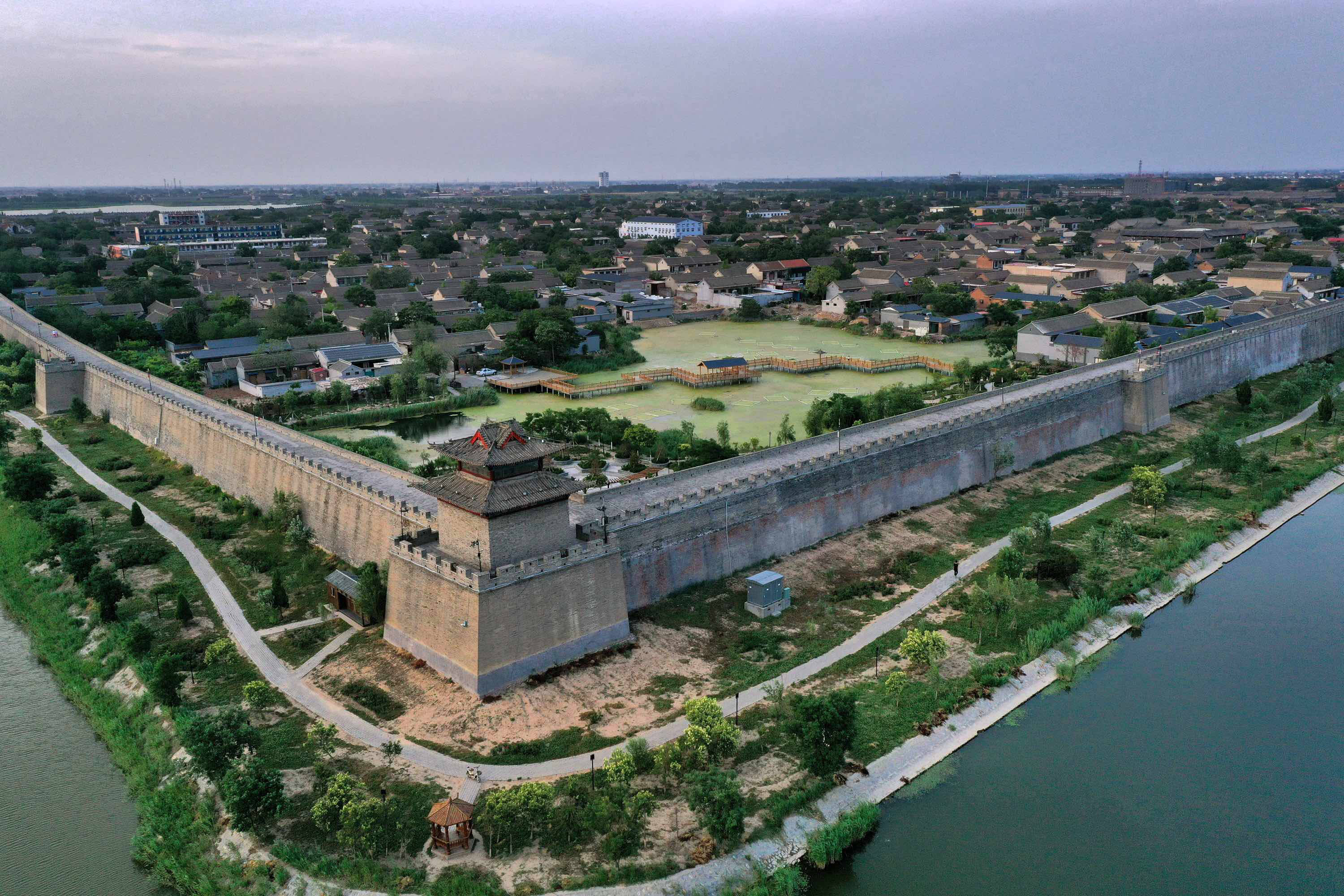 探秘千年广府古城,感受古韵新风貌:我国唯一的水中之城