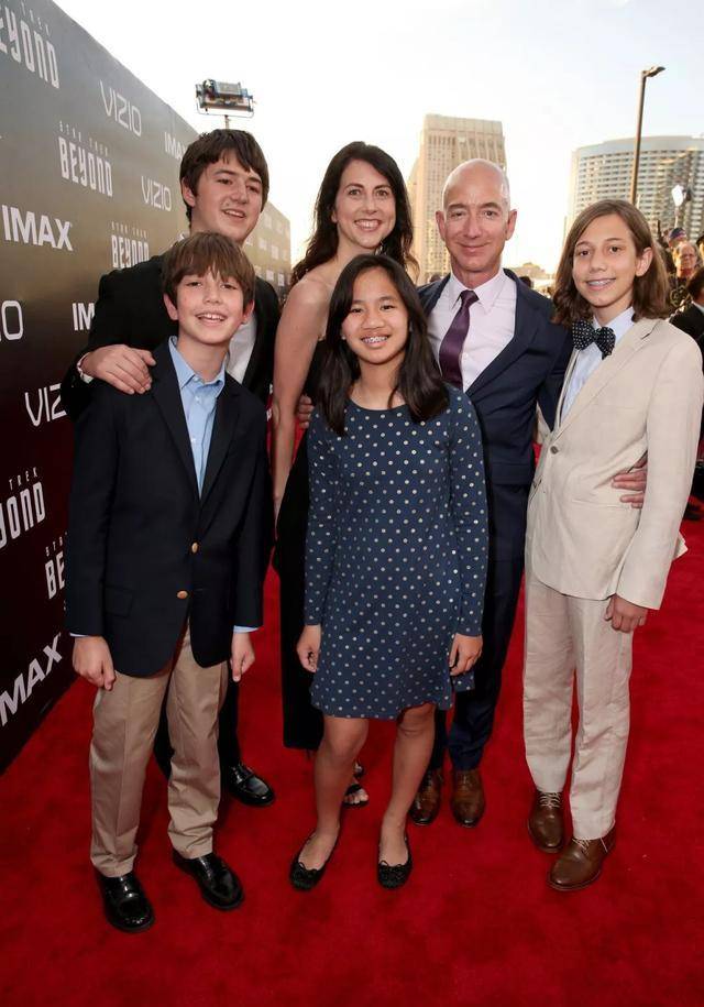 奥运冠军麦克尼尔:我是加拿大人,我不会去中国寻找亲生父母