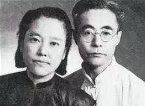 他就写9000字长信对学生表白:我已爱你20年_顾颉_谭慕愚_吴征兰