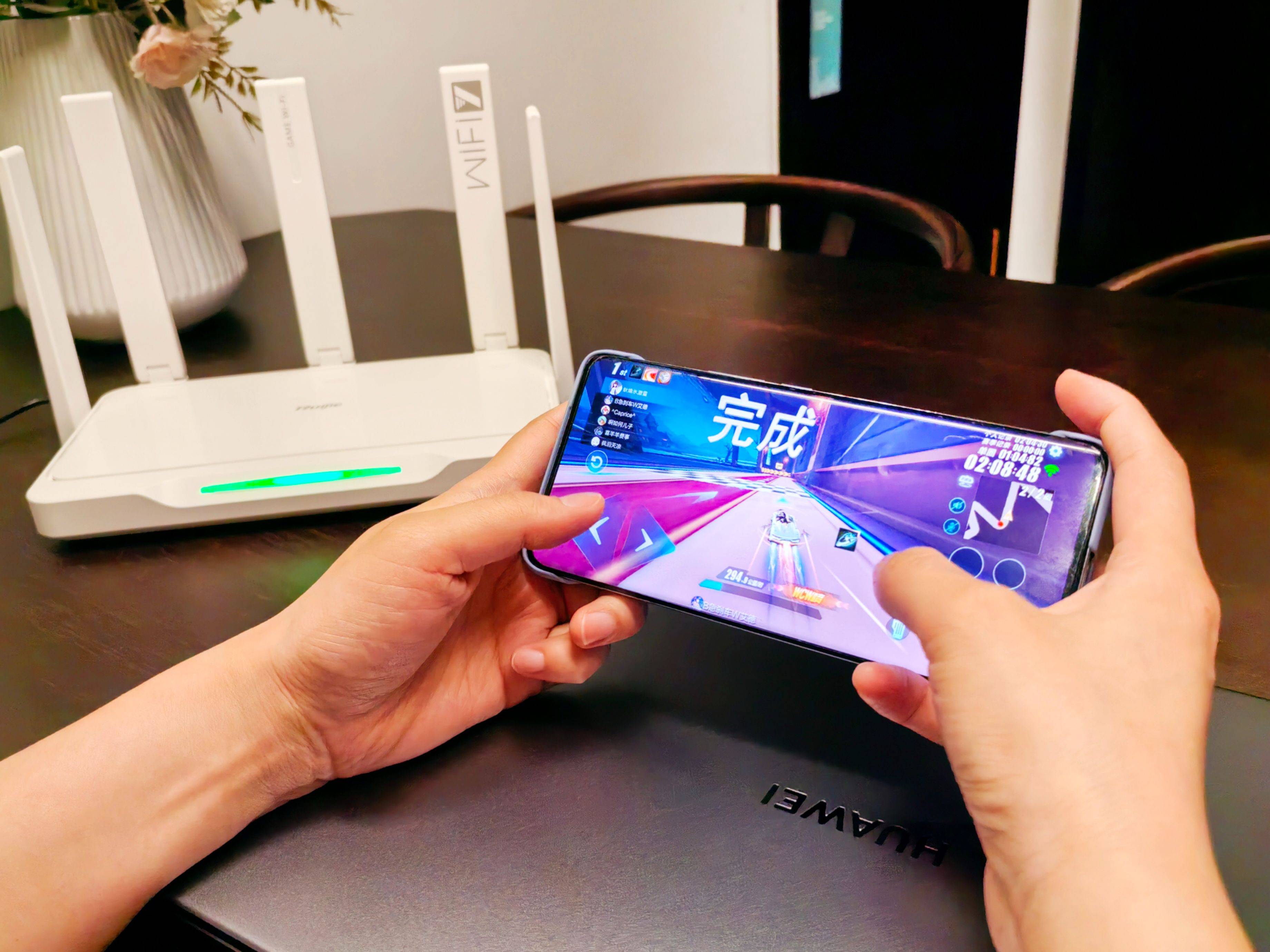 窝家畅游网上冲浪，首选锐捷雪豹BE50电竞路由器