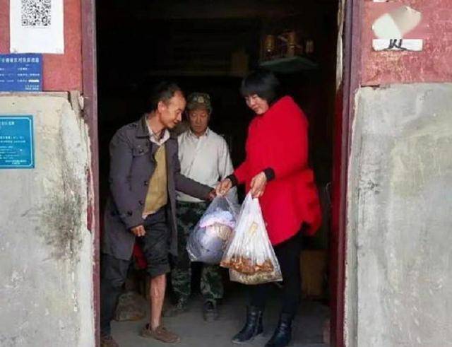 寒门才女张培祥24岁早逝,北大为她办葬礼,葬于八宝山