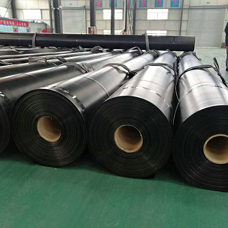 养殖场黑膜沼气池hdpe防渗膜如何安装