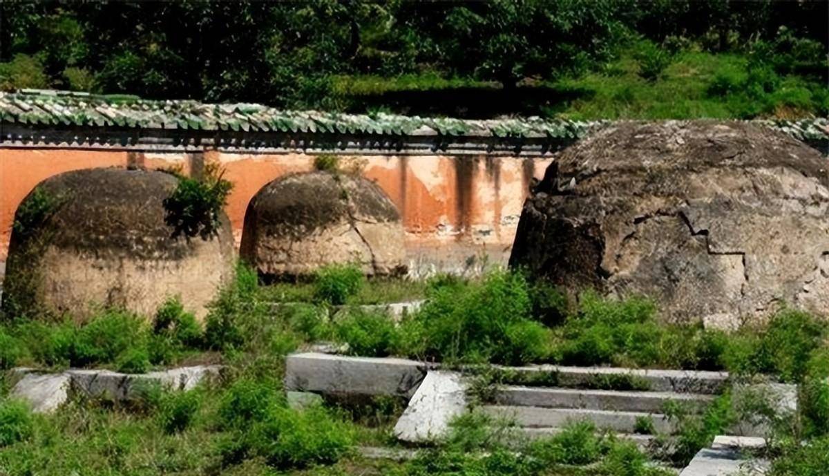 1900年,河北发现苏麻喇姑墓