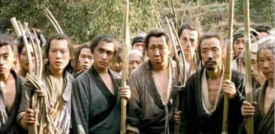 当时最出名的就是戚继光和俞大猷了.