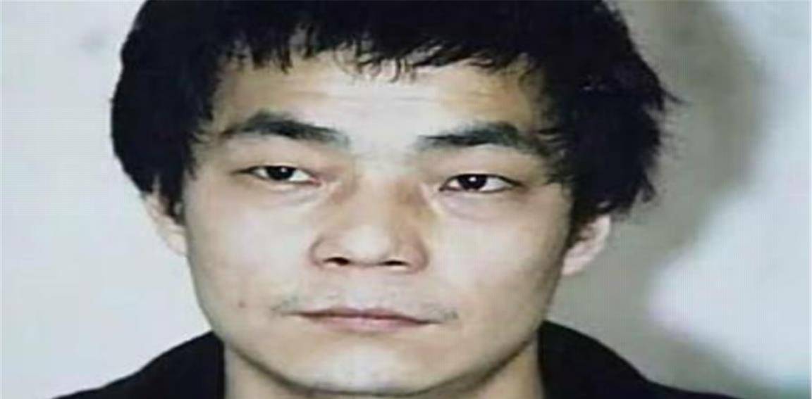 盗墓界的"课代表":为盗墓2年不出门,靠一块红布盗走6亿国宝