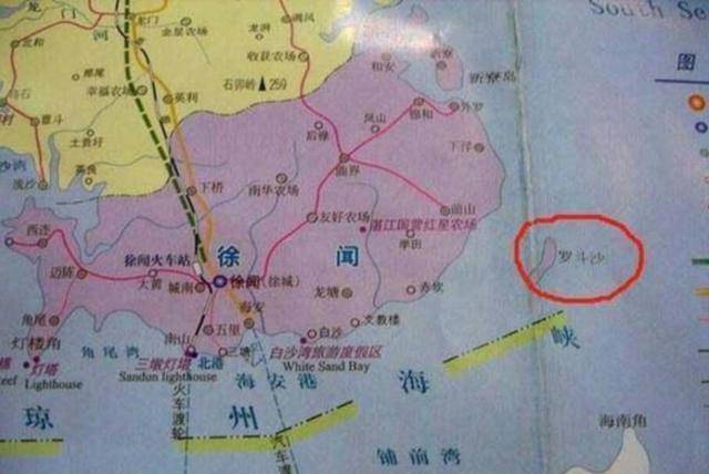 我国唯一不断下沉的岛屿,上面建的灯塔,快要消失了