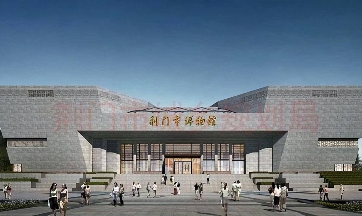 目前这具古尸保存在湖北省荆门市博物馆,并受到高规格的精心且安全的