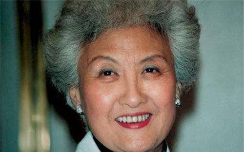 她一生结婚4次,先后送走4位才华横溢的丈夫,晚年回忆:此生无悔