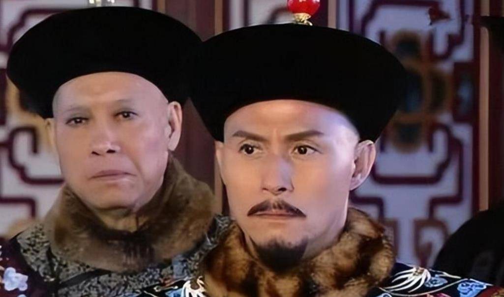 咸丰的八大顾命大臣,为什么斗不过26岁的慈禧?只因一个致命错误