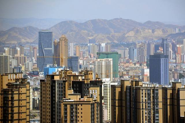 武大硕士疯狂吐槽嘉峪关,炸出一个真实的"一线省份"_城市_甘肃_全国