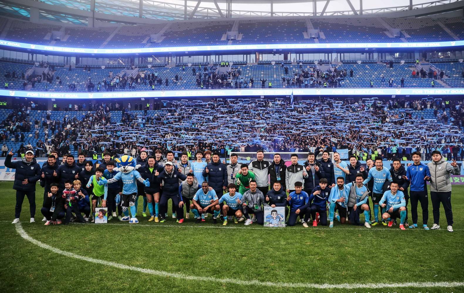 本赛季,大连英博足球俱乐部一直呼吁球迷购买正版周边,严厉抵制损害