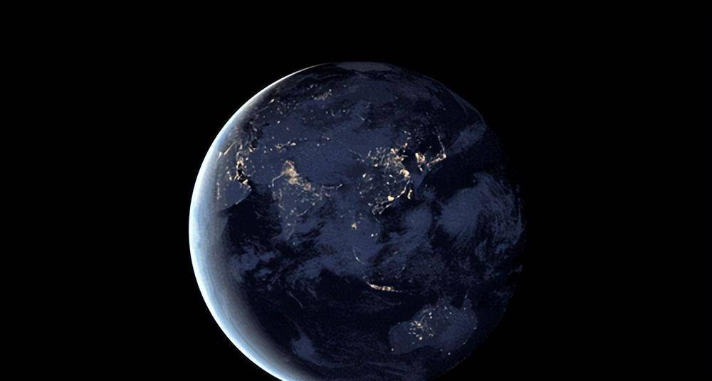 地球带着人类在宇宙中飞奔,一天5200万公里,目的地在哪里?