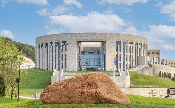 大连东软信息学院分数线是多少?王牌专业三年录取分数,一文了解