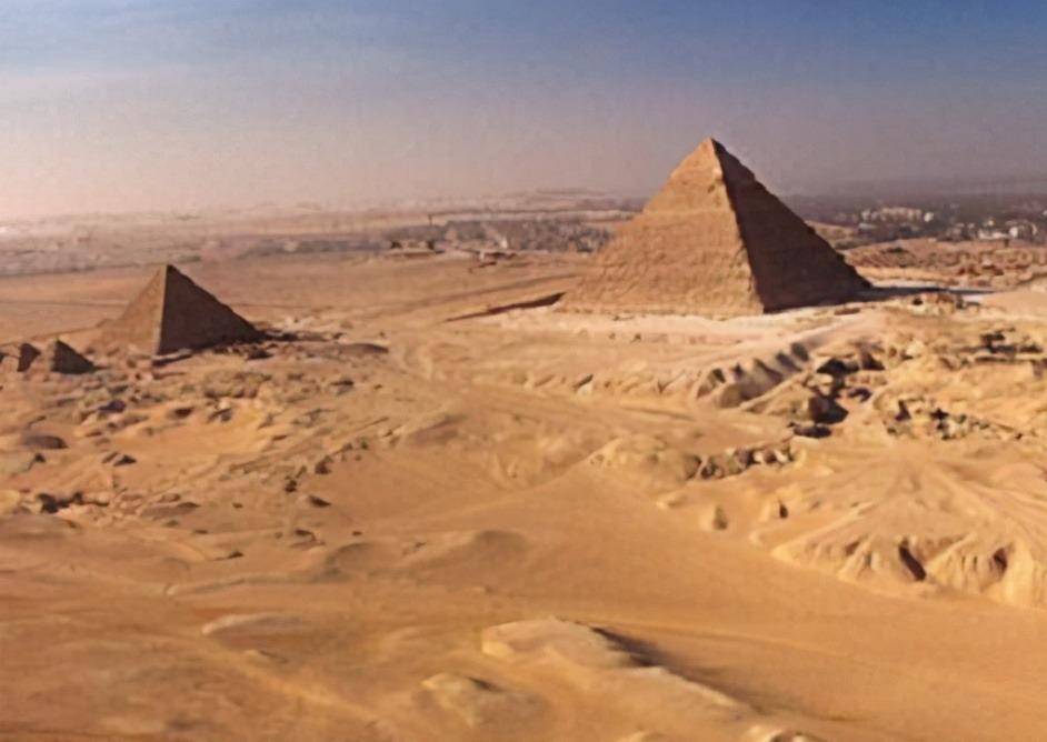 古埃及位于沙漠地区,那时的古埃及人是怎么解决温饱问题的?