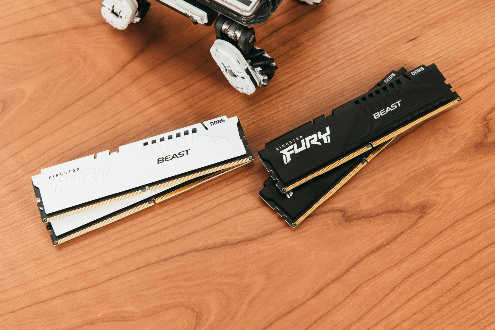 黑白双色,百变太极,九州风神模块化机箱墨菲斯装机分享