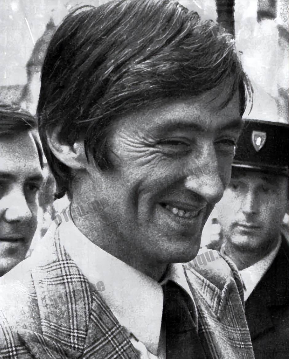 这个天才大盗贼也意识到了自己的作案手段,并不是完美无瑕的.