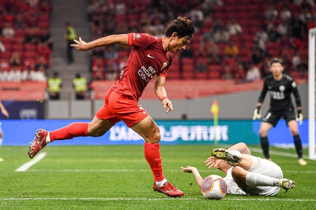 王燊超在列,蔡慧康领衔_于根伟_球迷_位置