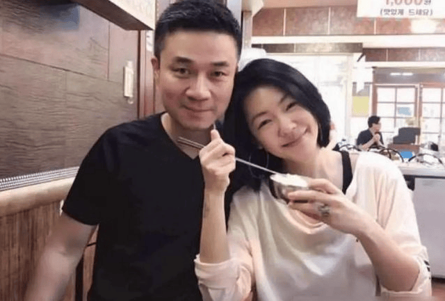 大s一句话又把妹妹送上热搜!复出拍戏的小s,活成了一个"笑话"