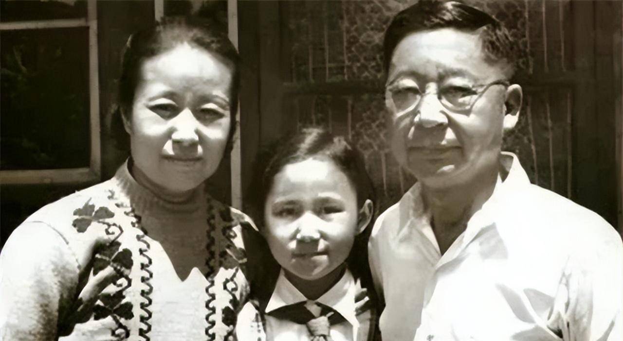 儿子在公园陪遗物待了一天,往后夹着尾巴做人_舒庆春_北京_太平湖