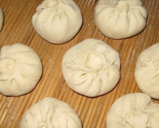 这个季节"它"2元一捆,钙含量是大白菜的2倍,用它做包子馅真鲜_小白菜