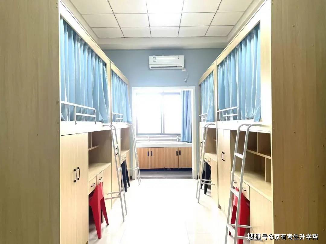 了解郑州笑笑画室2025届招生简章,从这里开始!