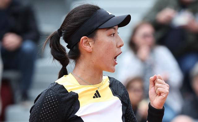 原创            王欣瑜遗憾失利，波塔波娃逆转胜出，首盘5-0领先溃败-王欣瑜吧