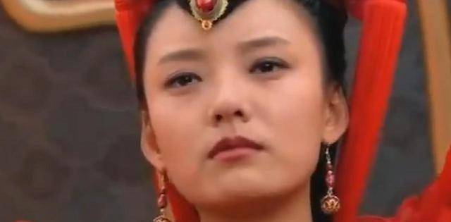 叶蓁:阴差阳错嫁给了自己的公公,生下五个子女,死后裹草席下葬_袁克文