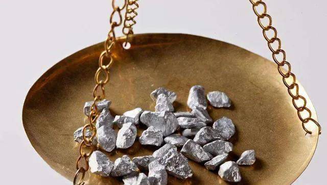 古代的碎银子是怎么来的,是不是人为"裁剪"出来的?