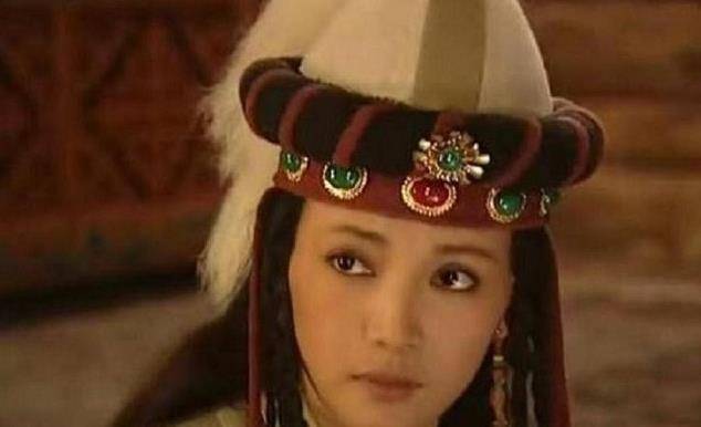满都海出生在国家混战的时期,蒙古族内部矛盾激化,东西两部经常针锋