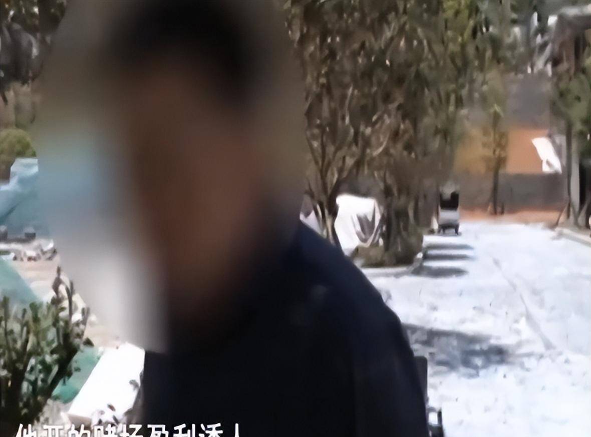 河南黑老大王红强:喝鹿血茅台酒,烧百元大钞,因自拍成为阶下囚_小张